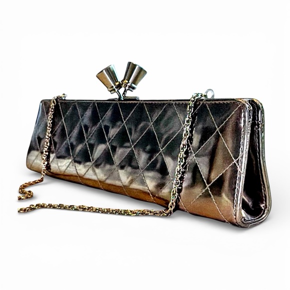 Sondra Roberts Women’s Quilted Metallic Clutch w/ Removable Chain Strap - Picture 7 of 12